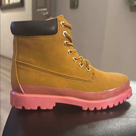 CAPE ROBBIN ❣️ Gretna Color-Block Lace-up Boots - Pink ❣️BRAND NEW❣️ - Picture 7 of 16